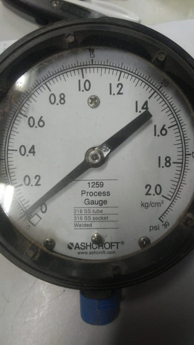 Manómetro tipo Bourdon de 4 1/2" de diámetro Ashcroft